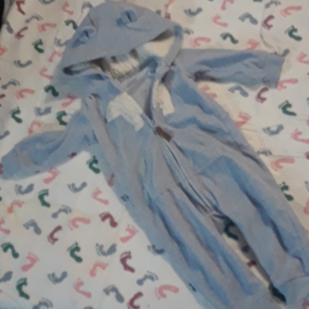 One piece suit